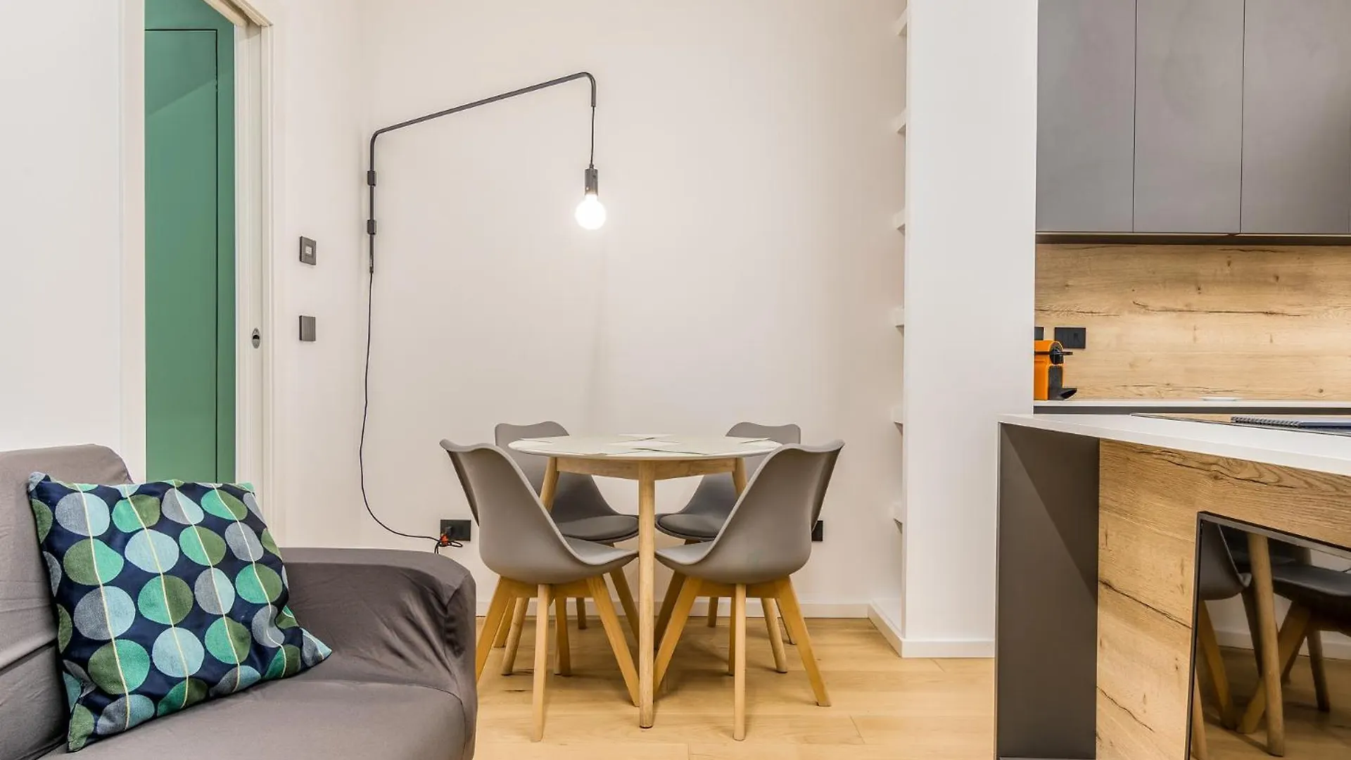 Appartamento Viale Toscana, 2 Pax Wi-Fi Milano